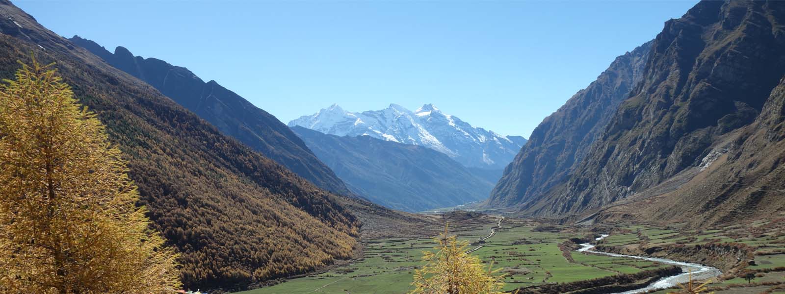 Tsum Valley and Manaslu (Larke-La Pass) Trek 